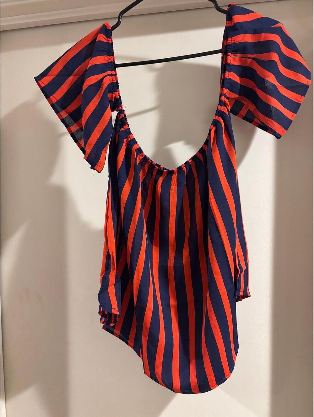 NWT Hayden Los Angeles Off Shoulder Striped Top Size Medium